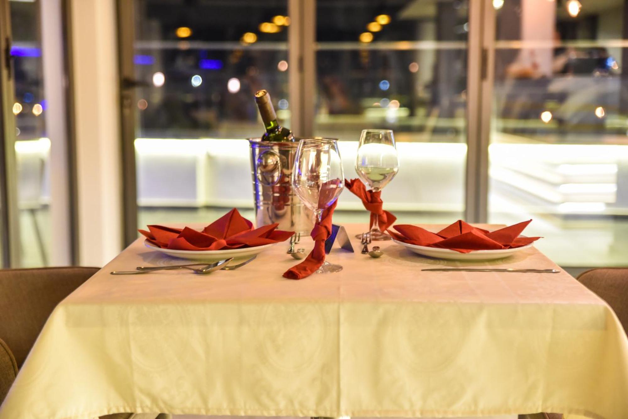 Hotel Evropa Ülgün Dış mekan fotoğraf